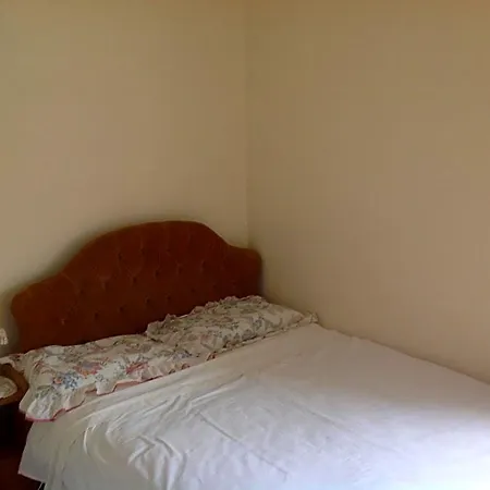 Hill View Buget Bed & Breakfast